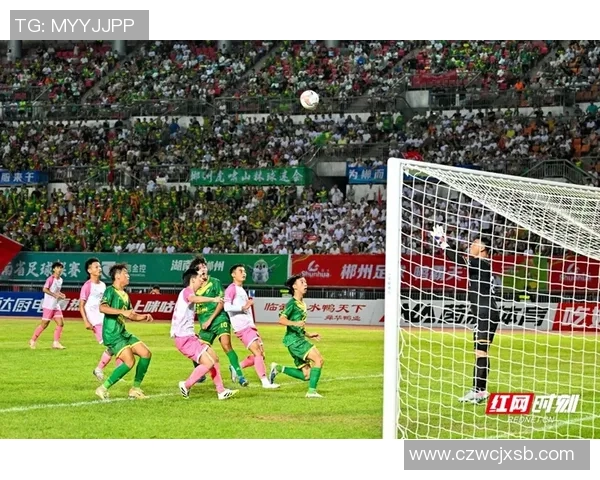 mxw足球:探索足球世界的魅力与激情,带你领略赛场上的精彩瞬间与战术智慧 mxw足球:探索足球世界的魅力与激情,带你领略赛场上的精彩瞬间与战术智慧