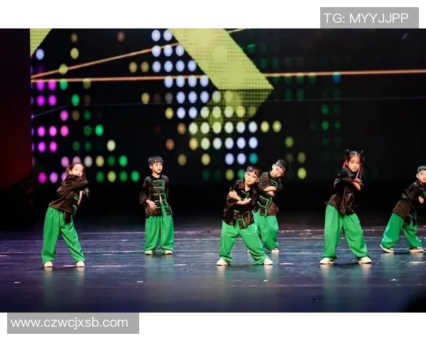 上海街舞队灵活性排名创新高展现街舞魅力与活力的全新风貌 上海街舞队灵活性排名创新高展现街舞魅力与活力的全新风貌