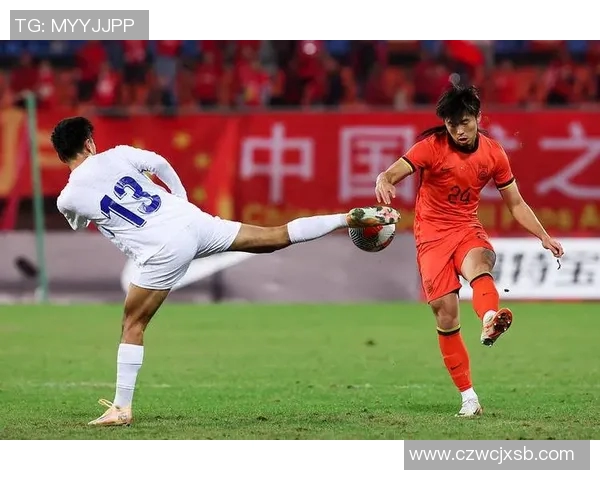 中国足球迎战乌兹别克斯坦队期待突破与挑战的精彩较量 中国足球迎战乌兹别克斯坦队期待突破与挑战的精彩较量